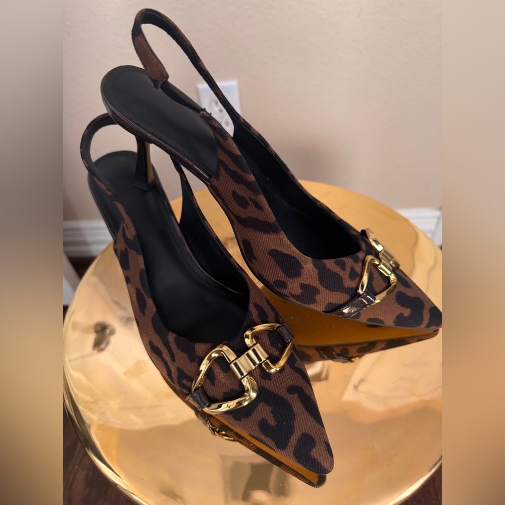 Source Unknown Black and Brown Heels